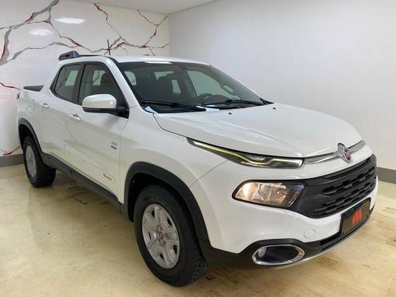 FIAT TORO 1.8 16V EVO FLEX FREEDOM AT6 FIAT TORO 1.8 16V EVO FLEX FREEDOM AT6